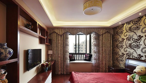 臥室里面的窗簾配飾