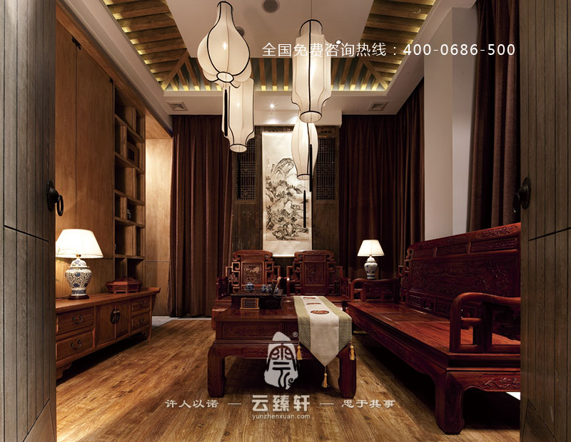 茶會(huì)所二層的品茶區(qū)設(shè)計(jì)分為服務(wù)區(qū)、包廂區(qū)、書畫區(qū)、臥榻區(qū)