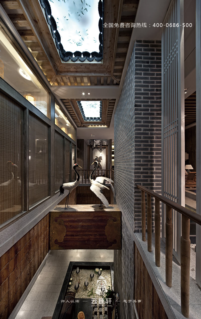 設(shè)計(jì)師把人造天井運(yùn)用到本案中