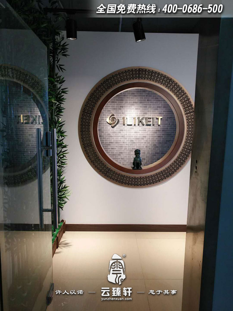 空調(diào)風(fēng)口中式展廳logo墻